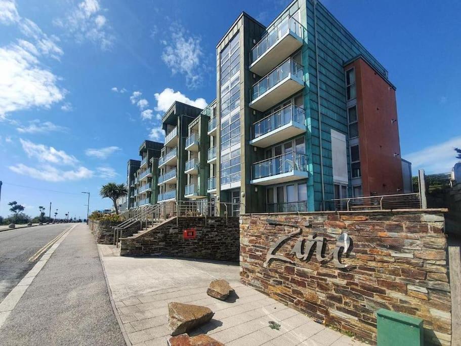 Modern Apartment, Fistral Beach 新码头 外观 照片