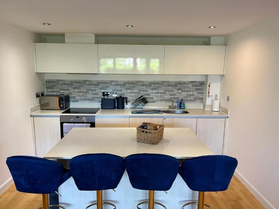 Modern Apartment, Fistral Beach 新码头 外观 照片
