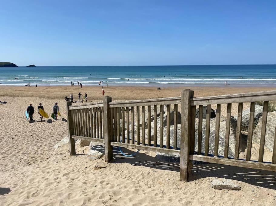 Modern Apartment, Fistral Beach 新码头 外观 照片